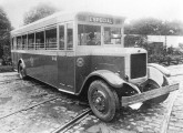 Os primeiros ônibus Guy com carrocerias de fabricação própria da Excelsior, apelidados "Jacaré" pelos cariocas; como os bondes, ainda utilizava cortinas de lona nas janelas. 