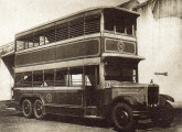 Em abril de 1928 foram iniciados os serviços do ônibus de dois pisos, apelidado "Chope-duplo". 