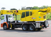 Truck crane GT 35/30 BR, para até 35 t e alcance de 45 m, sobre caminhão VW.