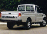 Mahindra cabine simples.