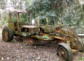 Uma preciosidade aguardando restauração: motoniveladora UD-55 - a primeira máquina com a marca Malves -, em 2017 abandonada em uma fazenda de Chapecó (SC) (foto: Eduardo Pompermayer).  