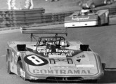 Manta com motor Chrysler V8, vice-campeão brasileiro de construtores de 1975, no circuito de Tarumã pilotado por Valdir Favarin (fonte: site mestrejoca).