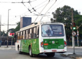 O mesmo trólebus em vista posterior (foto: Gustavo Bonfate / onibusbrasil).