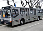 Um dos padrons-tipo utilizados nas estações-tubo de Curitiba - este montado sobre chassi Mercedes-Benz O-371 UP (foto: Gabrielle Gaspar / onibusbrasil). 