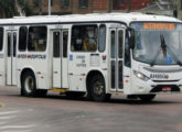 Senior Midi com três portas em chassi Mercedes-Benz OF-1418; pertencente à Auto Viação Marechal, atuava na linha Interhospitais, parte do sistema integrado de Curitiba (PR) (foto: Clemilton Rodrigues / onibusbrasil).