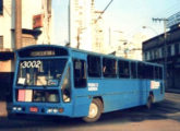 Ônibus da mesma empresa e aplicado na mesma linha, em imagem posterior, já nas cores padronizadas do sistema integrado de Belo Horizonte (foto: Márcio Renato Corrêa / omensageiro77).
