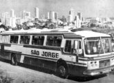 Carroceria de mesmo modelo, fornecida em 1974 para a Viação São Jorge, de Baixo Guandu (ES), montada sobre plataforma Cummins (fonte: Jorge A. Ferreira Jr.).