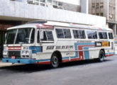 O ônibus anterior, em operação no Rio de Janeiro (RJ) na década de 80 (foto: Donald Hudson / onibusbrasil).