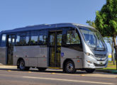 S3 na versão com vidros colados, duas portas e ar-condicionado.