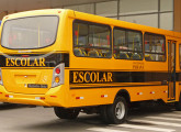 Ônibus GranMini escolar sobre chassi Mercedes-Benz LO 812 para o governo do Estado do Paraná, exibido na feira Transpúblico 2009 (foto: LEXICAR).