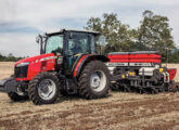 Versão base do trator MF 4709, com transmissão 12x12 e reversão mecânica - uma das novas opções simplificadas da Série 4700, também novidade de 2026.