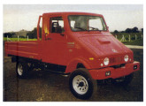 Matra 4x4 cabine simples, já com o novo para-choque de 2003.