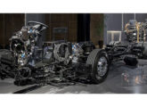 Em agosto de 2021 a Mercedes-Benz mostrou seu projeto de chassi de piso baixo elétrico eO500U, que iniciaria os testes de rua no mês seguinte (fonte: Autodata).
