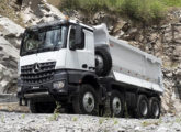 Caminhão para serviços pesados Mercedes-Benz Arocs, lançamento de 2021.