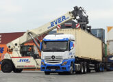 Um dos dez cavalos-mecânicos Actros 2653 6x4 adquiridos em 2026 pela transportadora Ever Express, de Campinas (SP).