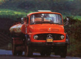 L-1513 também em imagem extraída de material publicitário da Mercedes-Benz (fonte: Jorge A. Ferreira Jr.).