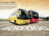 Lado a lado, um rodoviário Marcopolo e um urbano Busscar são os personagens desta publicidade de março de 2011, comemorativa da marca de 400 mil ônibus Mercedes-Benz vendidos no país.