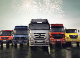 As cinco linhas da Mercedes-Benz brasileira em 2015 (a partir da esquerda): Accelo, Atego, Actros, Axor e Atron.