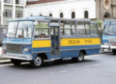 Micro Novo Rio no transporte escolar carioca (foto: Donald Hudson / onibusbrasil).