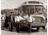 Imagem de 1964 mostrando modelo semelhante, porém sobre chassi Mercedes-Benz, pertencente ao Expresso de Luxo Salvador, de Salvador (BA) (foto: Koichiro Hosoi; fonte: Ivonaldo Holanda de Almeida).