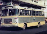 LPO operado pela Junel Transportes e Turismo, de Duque de Caxias (RJ); note, nesta e nas demais fotos da série, a diversidade de opções de frisos, faróis e chapeamento externo oferecida pela Metropolitana aos operadores.