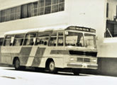 Com cúpula dianteira levemente diferente, este rodoviário pertenceu à extinta empresa Cogil, de Magé (RJ) (foto: Augusto Antônio dos Santos / pontodeonibus).