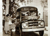 Lotação Metropolitana para 19 passageiros da empresa carioca ETAL em fotografia extraída de propaganda Ford de julho de 1953.