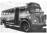 Microônibus de 1955 com posto de condução avançado, montado sobre chassi Ford alemão; note a qualidade dos detalhes. 