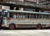 Raro exemplar de carroceria Metropolitana de 1972 "vestindo" um chassi LP-321; o veículo pertenceu à Transportadora e Industrial Autobus, de Petrópolis (RJ).