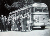 Cerimônia de apresentação do novo ônibus da Metropolitana ao Prefeito do Distrito Federal, em outubro de 1956 (fonte: Claudio Farias).