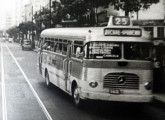 Metropolitana sobre LP-321 operando no Rio de Janeiro no início dos anos 60; a imagem foi extraída de um cinejornal do Canal 100 (fonte: Ayrton Camargo e Silva).