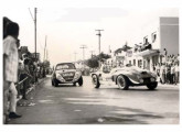 O protótipo MH-DKW (à frente) numa corrida de rua em Anápolis (GO), em 1968 (fonte: site flaviogomes). 