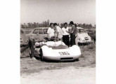 Geraldes Special, protótipo com motor DKW, em 1969 provocando curiosidade no autódromo do Rio de Janeiro (fonte: site mestrejoca).