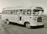 Caso raro de carroceria Modêlo vendida para fora dos estados de São Paulo ou Paraná, este ônibus da primeira metade da década de 50 foi alocado à frota da Viação Sul Fluminense, de Volta redonda (RJ).