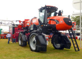 Pulverizador com transmissão mecânica Stronger 3000 MT, lançado no Agrishow 2017 (foto: LEXICAR).