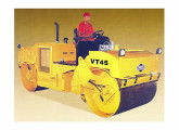 Compactador tandem articulado vibratório VT45, com 54 cv e transmissão hidráulica. 