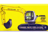 Primeira (e por muitos anos a única) escavadeira hidráulica nacional da New Holland – E215 (aqui na versão LC) – lançada em 2005. 