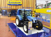 Trator T6.140 movido a metano, protótipo apresentado pela New Holland na Expointer 2016 (foto: Cultivar).