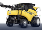New Holland CR6.