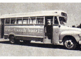 Primeiro ônibus fabricado pela Nicola, ainda em 1949, foi montado sobre caminhão médio Chevrolet e fornecido para a empresa Pérola, operadora de transporte urbano de Caxias do Sul. 
