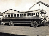 Rodoviário sobre chassi pesado Ford 1952 na frota do Expresso Curitiba Lages (fonte: showroomimagensdopassado).