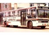 A nova carroceria Urbanus sobre o rústico chassi Scania S112, por curto espaço de tempo utilizado no transporte intermunicipal do Rio de Janeiro (fonte: site onibusdesign). 