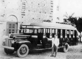 Ford 1947 com carroceria aberta, servindo em Fortaleza (CE) (fonte: Cepimar).