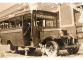 Chevrolet 1929 com carroceria para 17 passageiros fabricada pela Serraria Amazonas, em Fortaleza (CE) (fonte: site tataguassu).