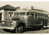 Ford 1948 servindo à cidade de Itati, no extremo nordeste do estado do Rio Grande do Sul (fonte: site showroomimagensdopassado).
