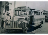 Ford 1946 ou 47 operando na região de Novo Hamburgo (RS) (fonte: site showroomimagensdopassado).