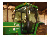 Trator John Deere cabinado pela paranaense Agro Lima.