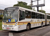 ... e Mercedes-Benz O500 MA (foto: Jardel Moraes / onibusbrasil).