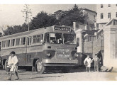 Nicola urbano sobre os primeiros chassis Mercedes-Benz nacionais, operando em Colombo (PR) (fonte: Luiz Franceschi / Wylson Line).