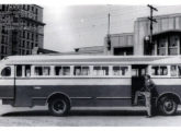 Urbano de 1953 com chassi Ford Diesel; note, na legenda superior, a referência à carroceria como sendo "Caxiense", aparentemente uma marca de fantasia então utilizada pela Nicola (fonte: Régulo Franquine Ferrari).